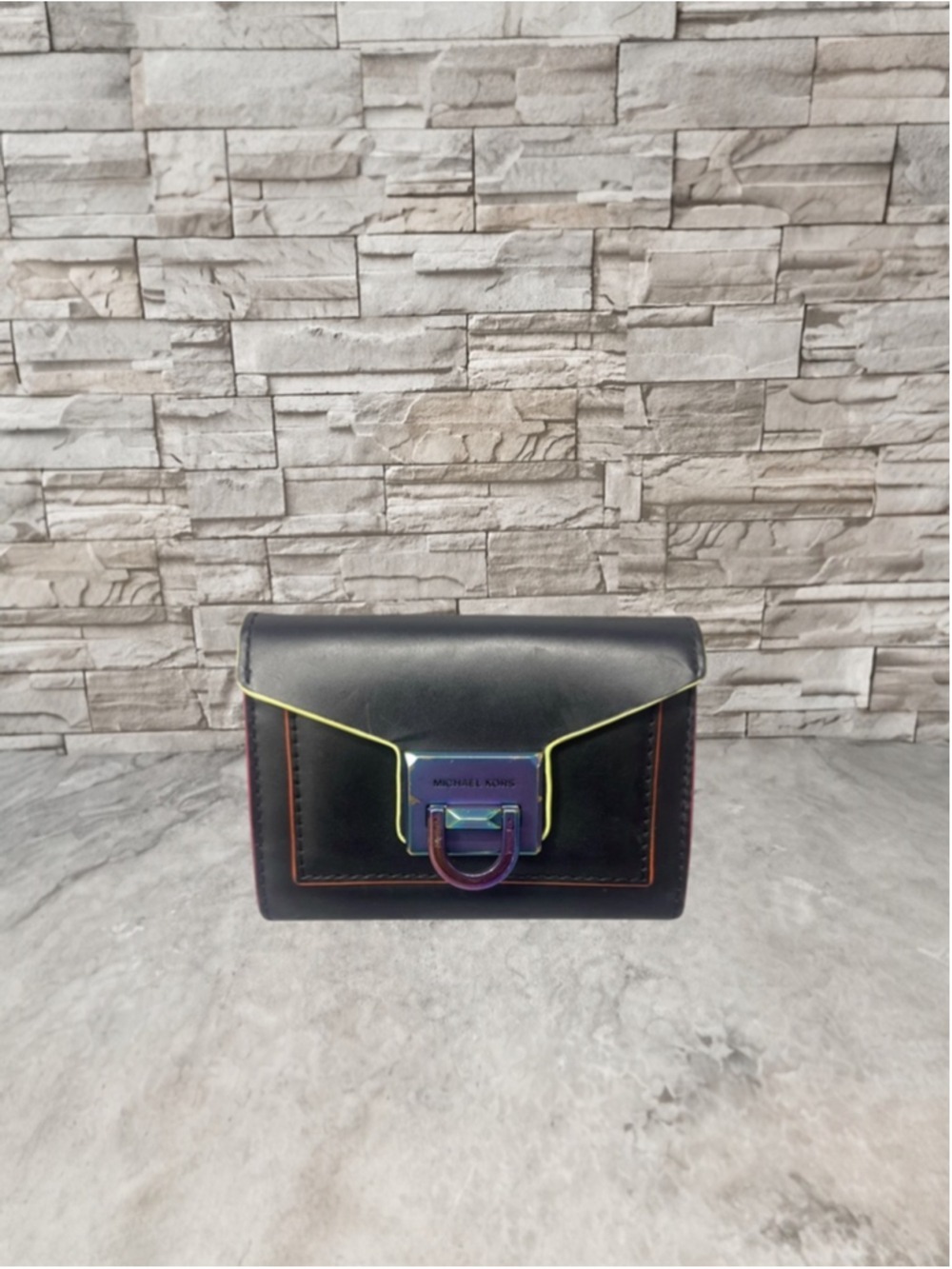 Michael Kors Manhattan Small Flap Wallet Black Neon Contrast Rare - Picture 2 of 11